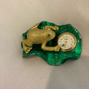 Crystal Frog Clock